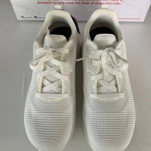 BOBS Skechers White Sneakers. NEW - Picture 3 of 8